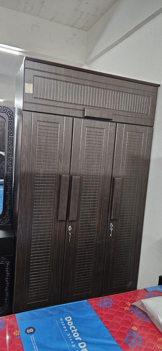 Almari / Wardrobes at Kamlesh Furniture Mart Rewa - design 10